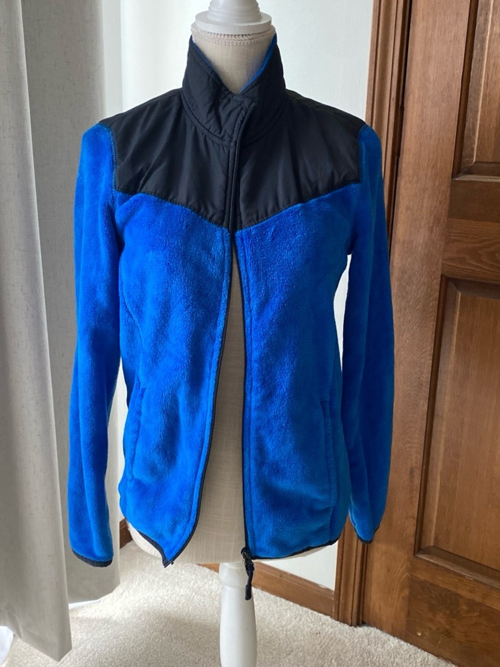 Danskin Royal Blue and Black Teddy Fleece Jacket